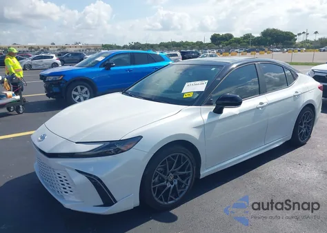 2025 Toyota Camry Xse z USA, uszkodzony, nr VIN 4T1DAACK3SU082086